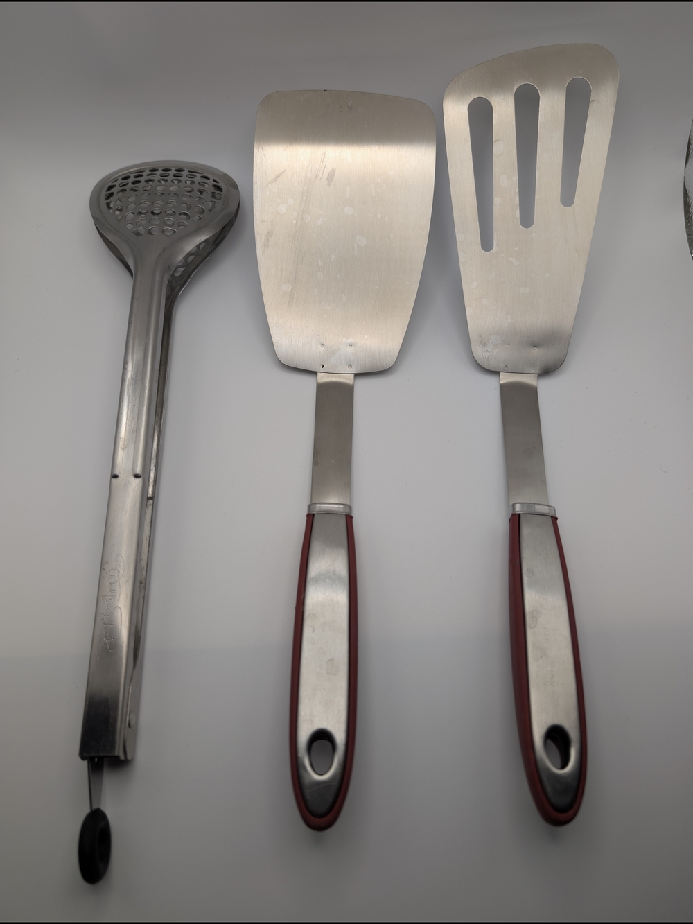 Wolfgang Puck stainless steel slotted spatula , Spatula, Wide Cooking Tongs red